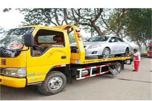 云溪区附近24小时汽车拖车服务热线
