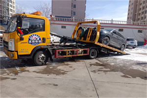 云溪区救援拖车费用怎么算