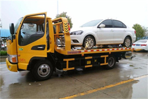 云溪区附近拖车救援24小时服务热线